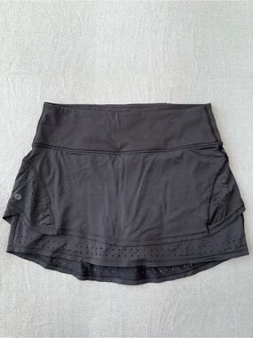 Athleta Black Laser Cut Skort Skirt Shorts Size Small